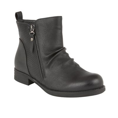 Lotus Black 'Fir-UK' zip up ankle boots